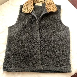 Sherpa zip-up vest